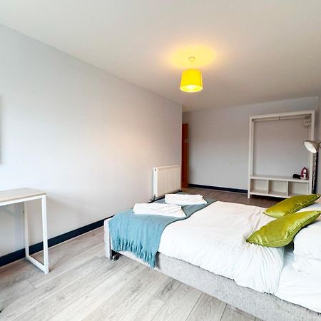 The Sunset Apartment - Margate Beach - By Goldex Coastal Breaks Экстерьер фото