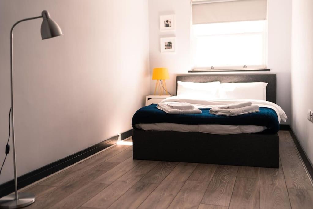 The Sunset Apartment - Margate Beach - By Goldex Coastal Breaks Экстерьер фото